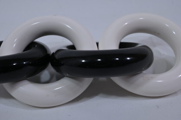 Antique Black & White Interlocking Resin Decorative Chain