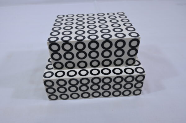 White and Black Circle Texture Wooden Box